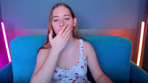 Snapshot of alinawise chatting on 18, 2, 2025 alinawise online show from 18, 2, 2025