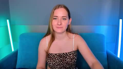 Snapshot of alinawise chatting on 21, 2, 2025 alinawise online show from 21, 2, 2025