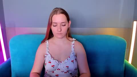 Snapshot of alinawise chatting on 12, 3, 2025 alinawise online show from 12, 3, 2025