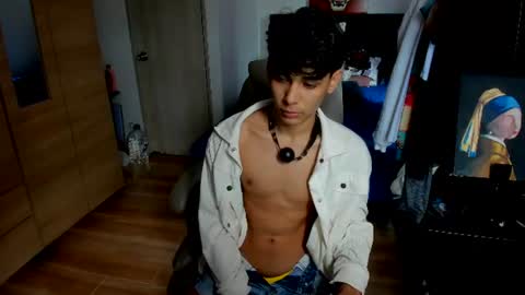 Snapshot of aliotttwink chatting on 3, 7, 2026 AliotTwink online show from 3, 7, 2026