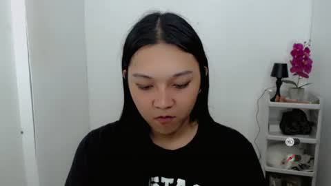 Shanti xhey online show from 21, 4, 2026