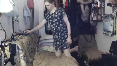 Alisa  Marta liska  online show from 18, 11, 2025