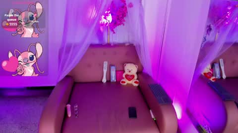 Snapshot of alise_mason chatting on 7, 5, 2026 alise_mason online show from 7, 5, 2026