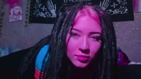 alisha_sky_ online show from 28, 5, 2026