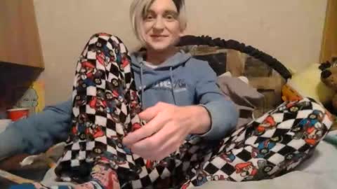 Alisha online show from 12, 4, 2026