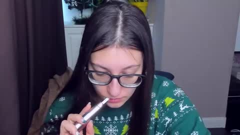 Snapshot of alishamurray chatting on 3, 1, 2025 Alina online show from 3, 1, 2025