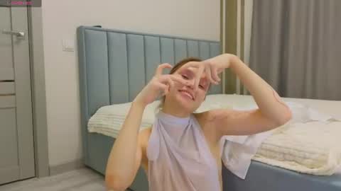 Snapshot of alisia_spinnet chatting on 28, 7, 2026 Alisia online show from 28, 7, 2026