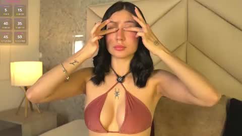 Snapshot of alison222_ chatting on 15, 7, 2026 A L I S O N online show from 15, 7, 2026