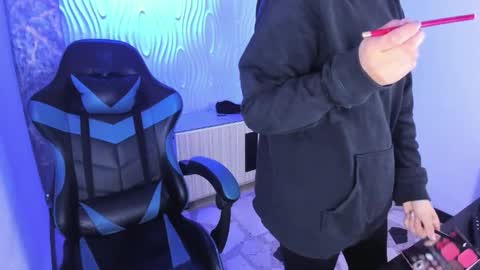 ALISON MOON online show from 8, 11, 2025