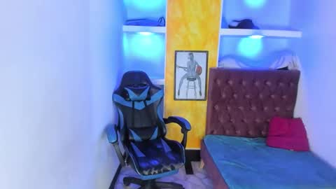 ALISON MOON online show from 21, 11, 2025