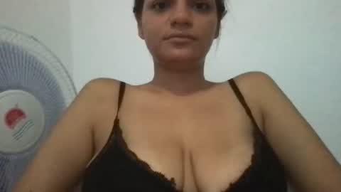 Snapshot of alisson_2508 chatting on 23, 6, 2026 alison online show from 23, 6, 2026