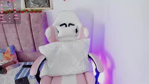 Snapshot of alisson_boobs_ chatting on 16, 7, 2026 Alisson online show from 16, 7, 2026