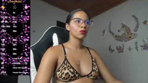 Snapshot of alisson_hoffman05 chatting on 27, 6, 2026 Alisson hoffman05 online show from 27, 6, 2026
