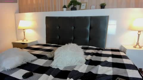 Snapshot of alix_cross chatting on 24, 4, 2026 All online show from 24, 4, 2026