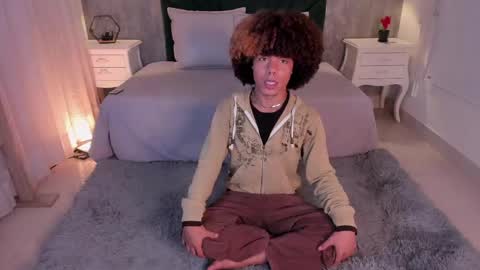  Alexis Etereo  online show from 13, 4, 2026