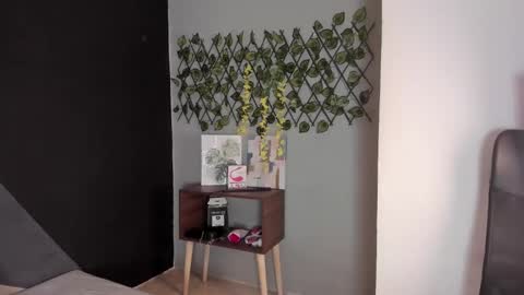 alixon online show from 21, 2, 2025