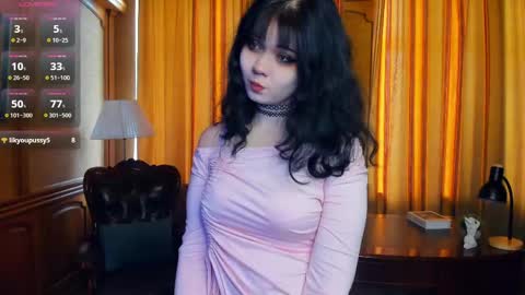 Snapshot of alixypunter chatting on 29, 5, 2026 Emily online show from 29, 5, 2026