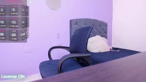 Snapshot of allanaa_0 chatting on 13, 1, 2025 allana online show from 13, 1, 2025