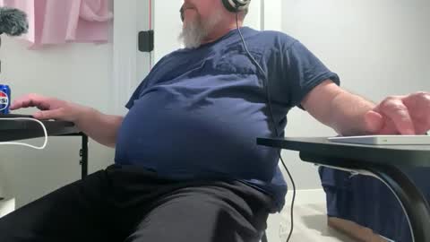 Allergictolove online show from 3, 4, 2026