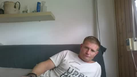 Snapshot of alles594462 chatting on 4, 7, 2026 alles594462 online show from 4, 7, 2026