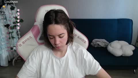 Snapshot of allie_hazie chatting on 1, 6, 2026 alice online show from 1, 6, 2026