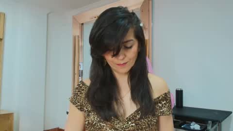 Aliie  online show from 2, 10, 2025