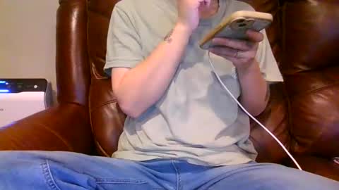 alliebearx online show from 17, 3, 2026