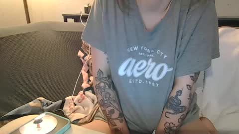 Snapshot of alliebearx chatting on 22, 6, 2026 alliebearx online show from 22, 6, 2026