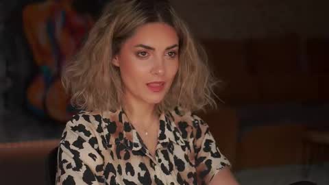 Snapshot of alliesynns chatting on 15, 12, 2025 Allie online show from 15, 12, 2025