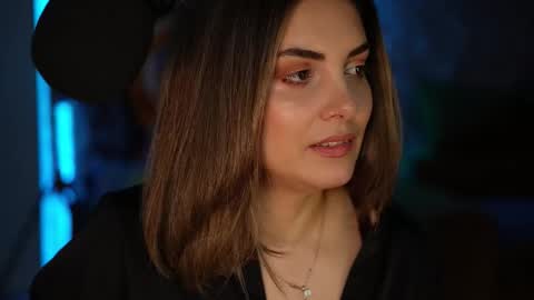 Snapshot of alliesynns chatting on 7, 3, 2026 Allie online show from 7, 3, 2026