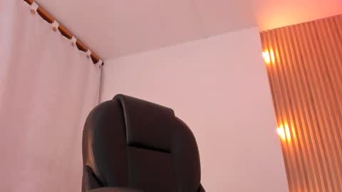 Snapshot of allison_fosther chatting on 16, 5, 2026 allison_fosther online show from 16, 5, 2026