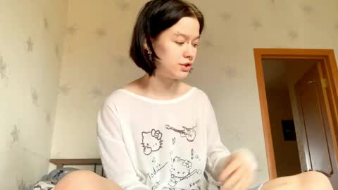 Snapshot of allisonbreese chatting on 27, 5, 2026 Viola online show from 27, 5, 2026