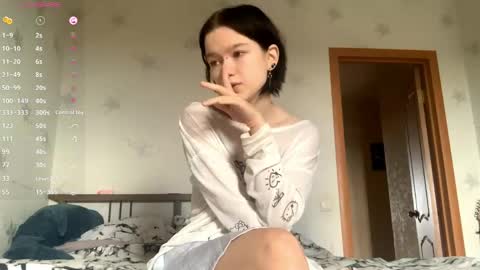 Snapshot of allisonbreese chatting on 31, 5, 2026 Viola online show from 31, 5, 2026