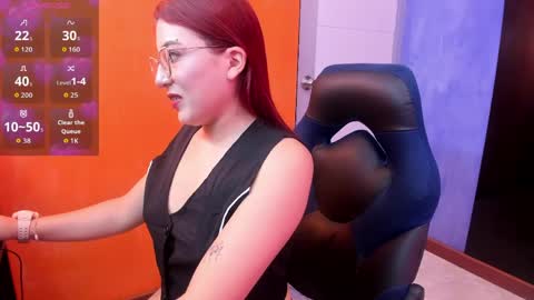 Snapshot of allisonlove_88 chatting on 9, 5, 2026 ALLISON online show from 9, 5, 2026