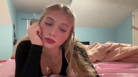 allisontaylorxo online show from 22, 10, 2025