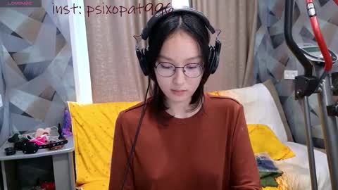 Snapshot of alllinaeve chatting on 14, 10, 2025 Alina online show from 14, 10, 2025