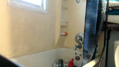 allwolf0323 online show from 8, 1, 2026