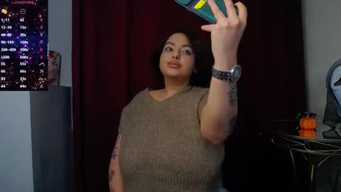         online show from 28, 10, 2025