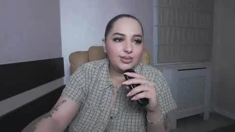 Snapshot of allyiah chatting on 21, 6, 2026 online show from 21, 6, 2026