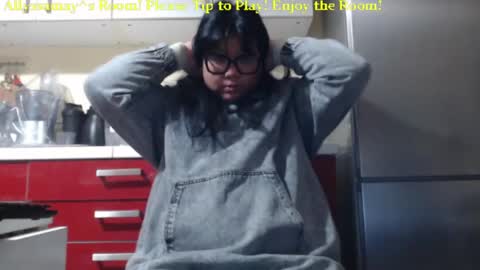 Allyssamay online show from 24, 2, 2025