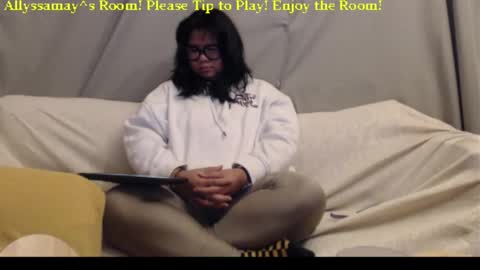 Allyssamay online show from 26, 11, 2025