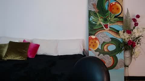 alma_art_ online show from 7, 4, 2026