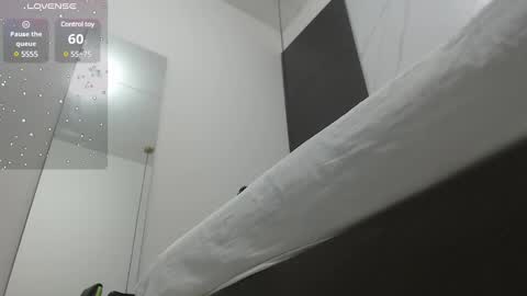 ALMA FENIX  online show from 31, 1, 2025