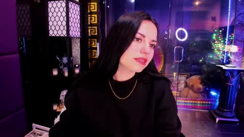 Snapshot of alma_pearl chatting on 5, 5, 2026 Alma online show from 5, 5, 2026