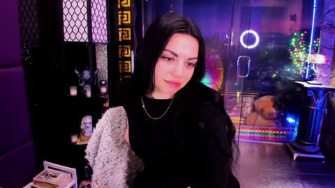 Snapshot of alma_pearl chatting on 7, 5, 2026 Alma online show from 7, 5, 2026