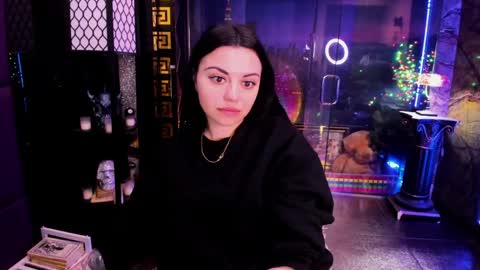 Snapshot of alma_pearl chatting on 16, 5, 2026 Alma online show from 16, 5, 2026