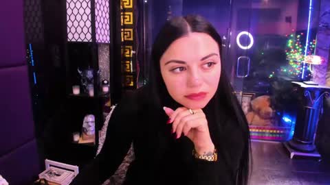 Snapshot of alma_pearl chatting on 31, 5, 2026 Alma online show from 31, 5, 2026