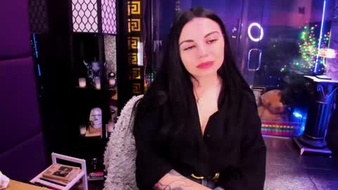 Snapshot of alma_pearl chatting on 9, 6, 2026 Alma online show from 9, 6, 2026