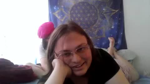Snapshot of almalexie chatting on 19, 7, 2026 You can call me Alma. online show from 19, 7, 2026