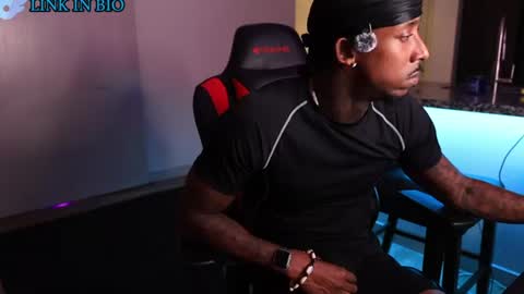 Snapshot of almightycnote chatting on 11, 7, 2026 Almightycnote online show from 11, 7, 2026